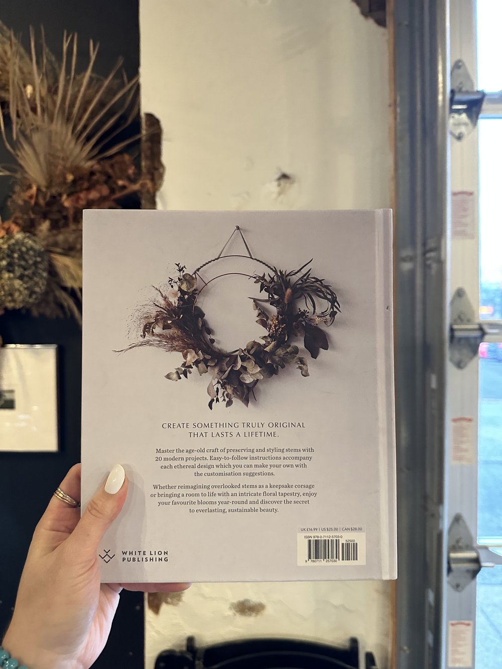 modern dried flowers: 20 everlasting projects to craft, style, keep and share from flower + furbish Shop now at flower + furbish