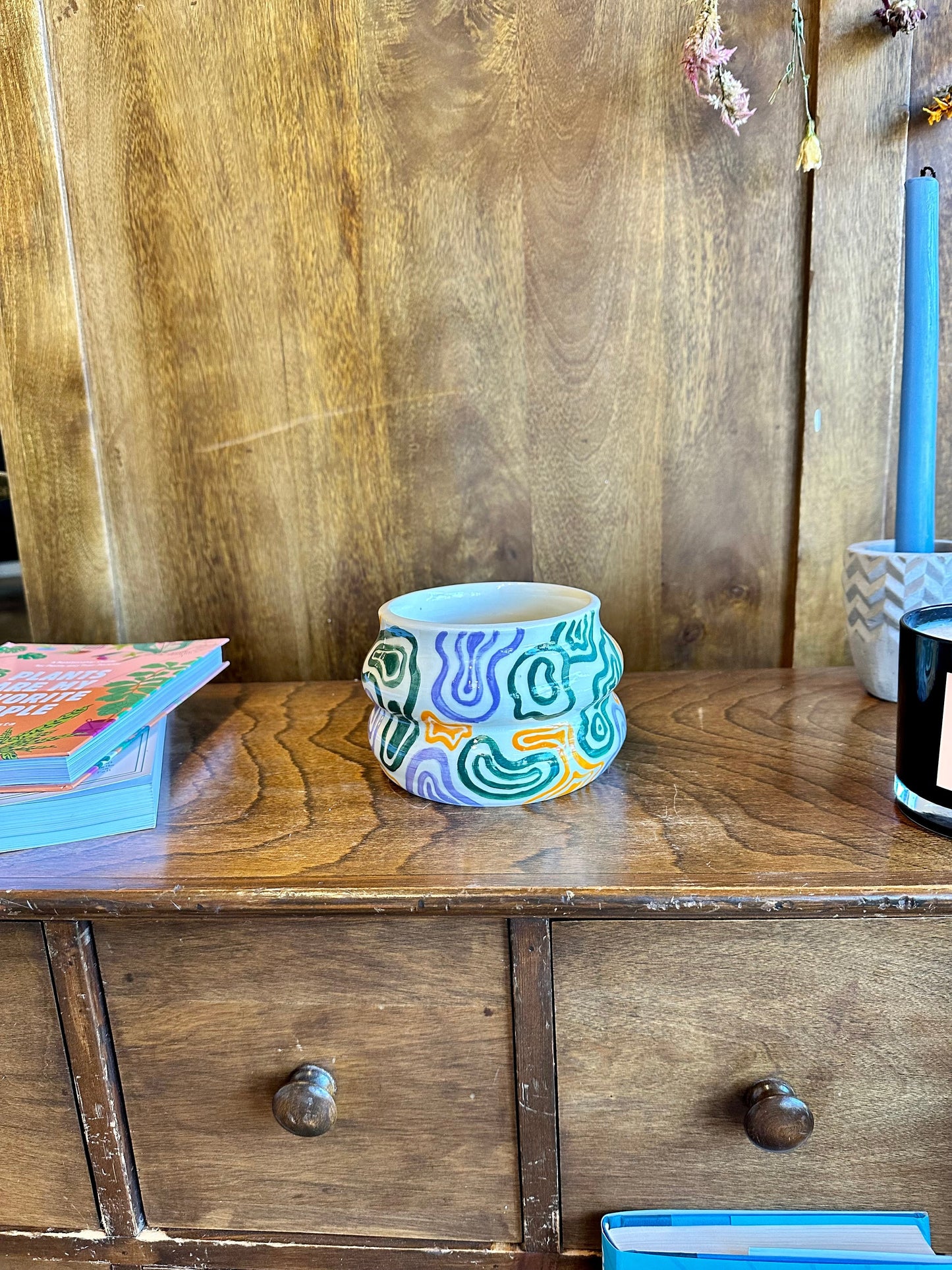 abstract pot vase from flower + furbish Shop now at flower + furbish