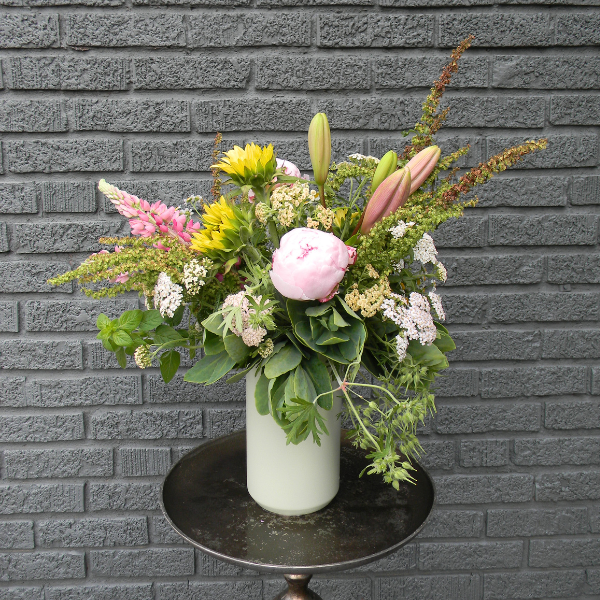 designer’s choice seasonal arrangement shop now at flower + furbishanniversary, birthday, celebration, congrats, congratulations, encouragement, floral arrangement, Flowers, fresh flower, friendship, Get well, Gift, Holiday, just because, love, mom, new baby, Seasonal, sympathy, thank you, vase, vased arrangement