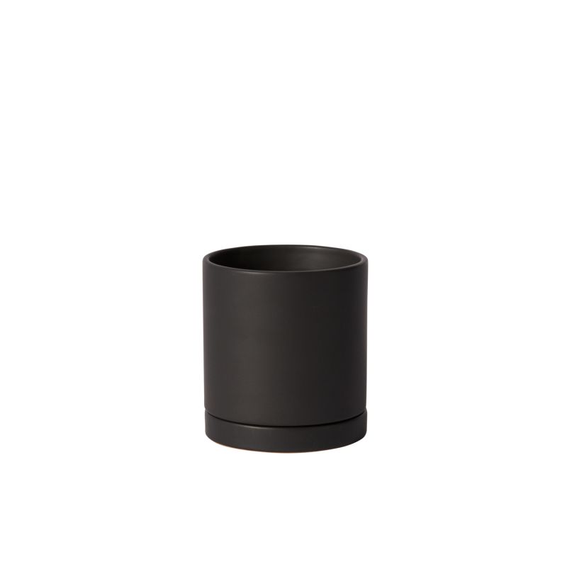 romey pot  from flower + furbish Shop now at flower + furbish